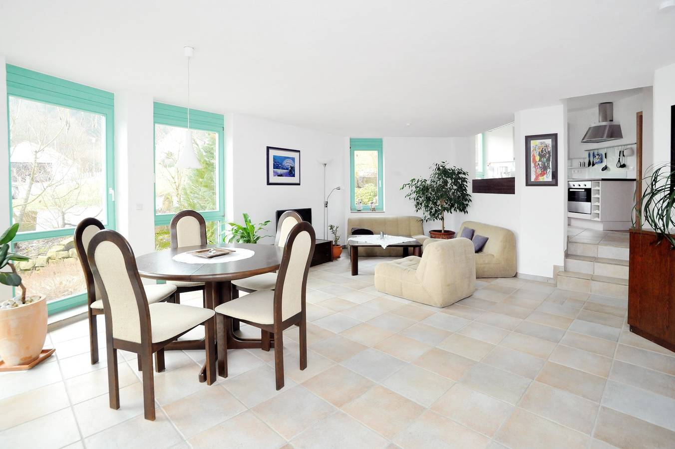 Appartement entier, Appartement « Sunshine – Idylle souabe » avec terrasse privée, jardin et Wi-Fi in Aichtal, Arrondissement d'Esslingen