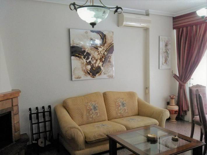 Apartamento para 7 personas, con Balcón además de Terraza y Vistas en Elda