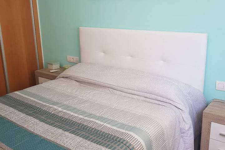 Gîte pour 4 personnes, avec balcon ainsi que jardin et piscine à Piles - 2