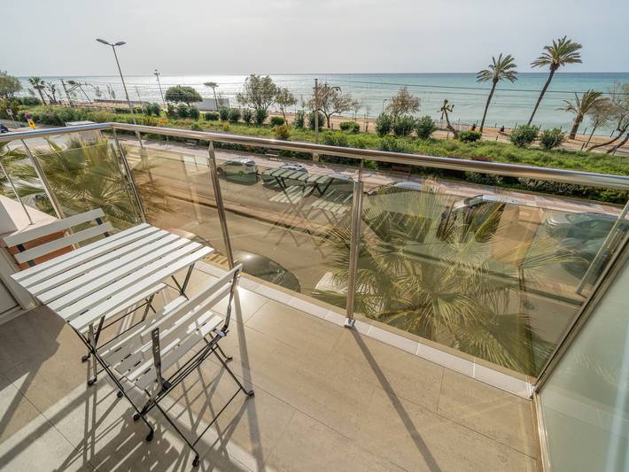 Apartamento entero, Apartamento frente al mar con Wi-Fi, aire acondicionado y parking en Pineda de Mar in Pineda de Mar, Costa del Maresme