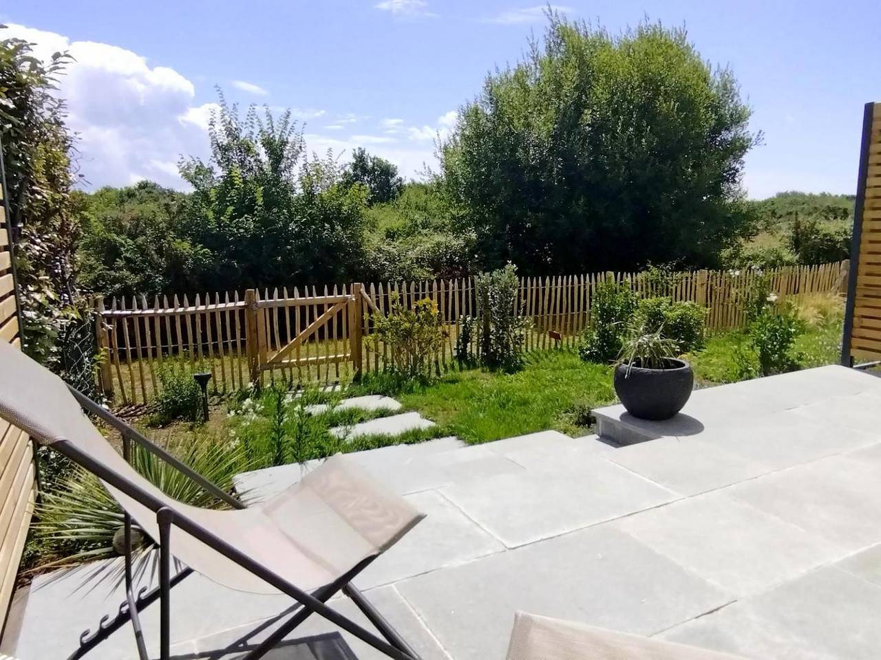 Mor Glaz in Locmariaquer, Côte des Mégalithes