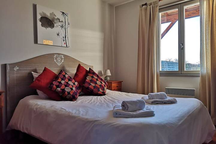 Location de vacances pour 8 personnes, avec jardin à Chalais - 2