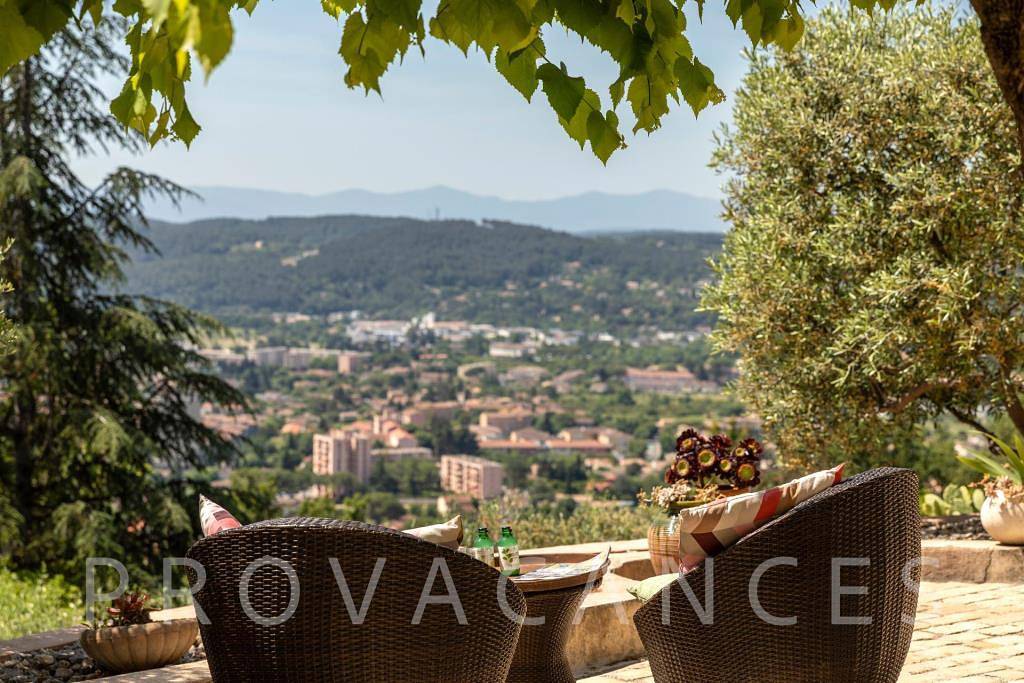 Provençal holiday home in Scenic Surroundings Near Draguignan in Draguignan, Draguignan region