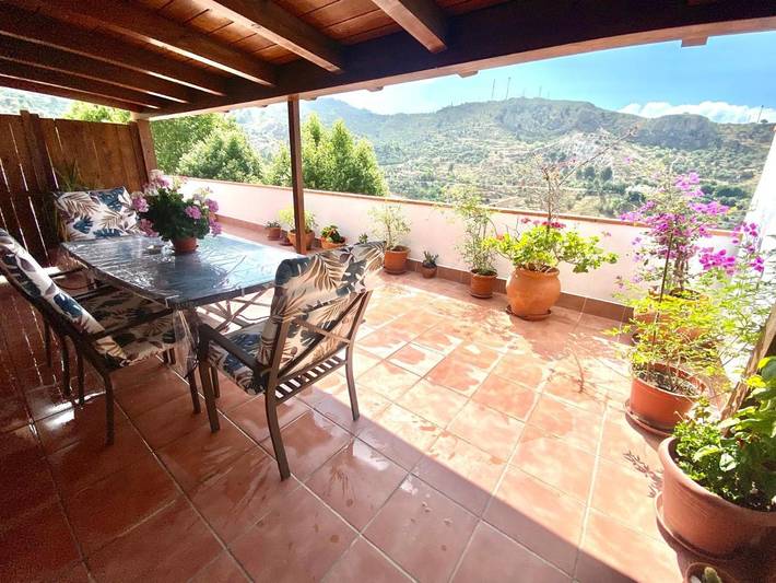 Gîte pour 4 personnes, avec vue et terrasse, animaux acceptés à Lanjarón - 2