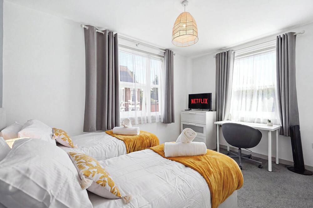 Appartement entier, Quirky 3Br Central Rugby Flat, Train Station, Parking in Warwickshire