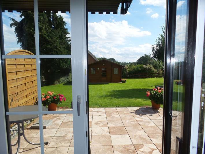 Ferienwohnung für 3 Personen, mit Terrasse und Garten, kinderfreundlich in Lancken-Granitz