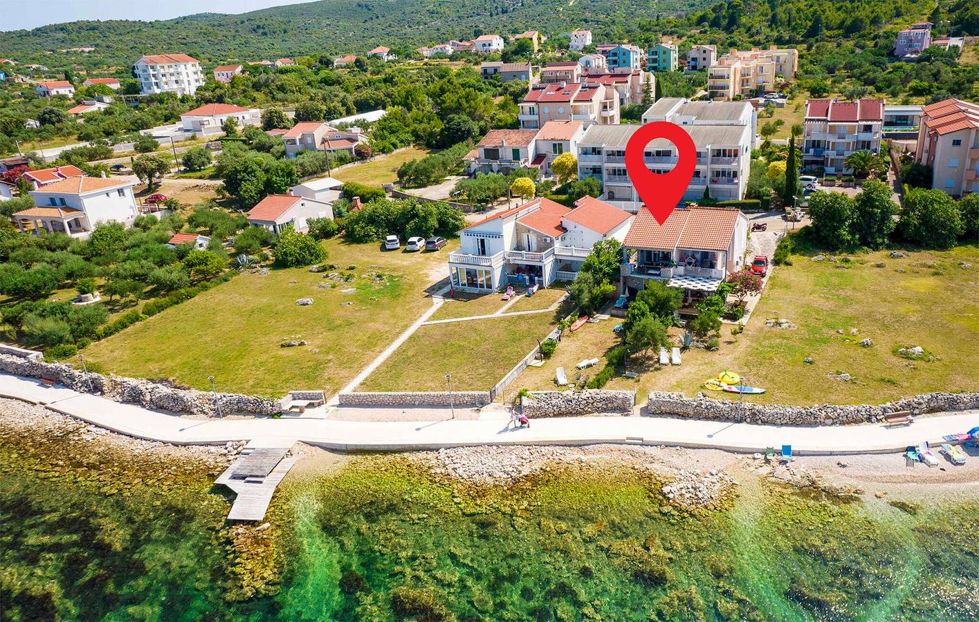 Ganze Ferienwohnung, Gemütliche 1-Zimmer-Wohnung, 100 m zur Küste und 700 m zum Zentrum von Dobropoljana in Dobropoljana, Pasman