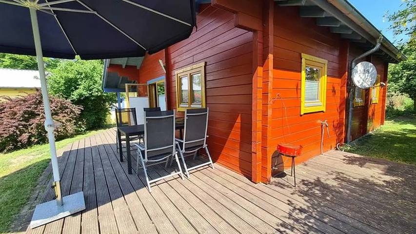Ferienhaus für 5 Personen, mit Terrasse und Garten sowie Sauna in Kröpelin