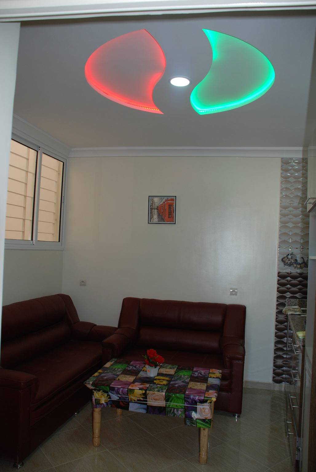 Ganze Wohnung, Charmantes Apartment in Mirleft mit Balkon und Parkplatz. in Region Souss-Massa-Drâa