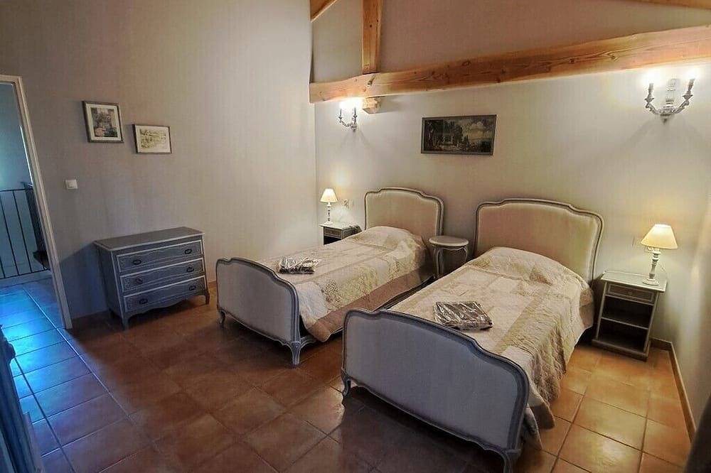 Mas grande con piscina climatizada para 10 personas, 3 baños con vista panomarica in Cairanne, Vaucluse