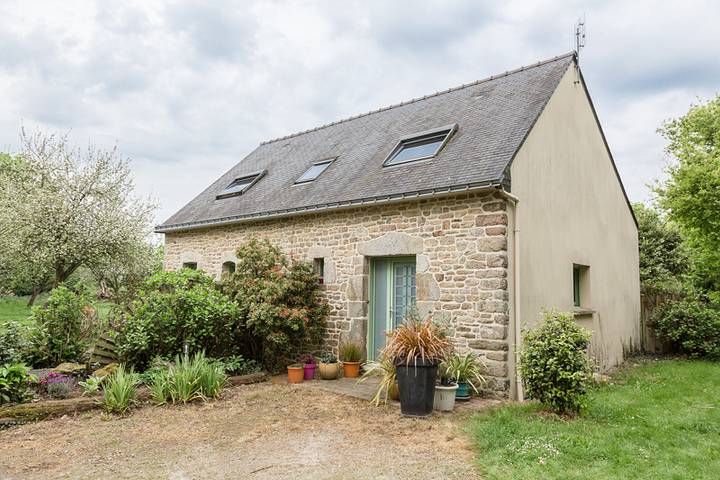Gîte pour 2 personnes, avec Terrasse et Jardin à Grand-Champ