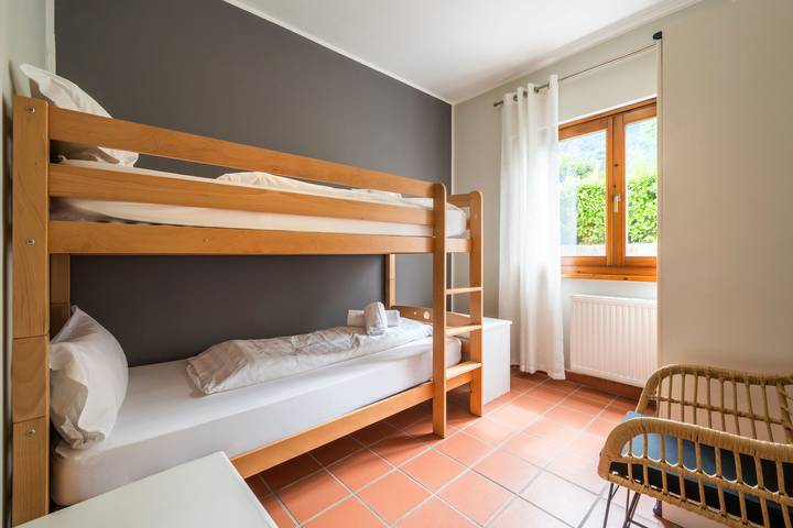 Ganze Wohnung, Ferienwohnung für 6 Personen mit Terrasse in Crone Beach (Idro), Idro
