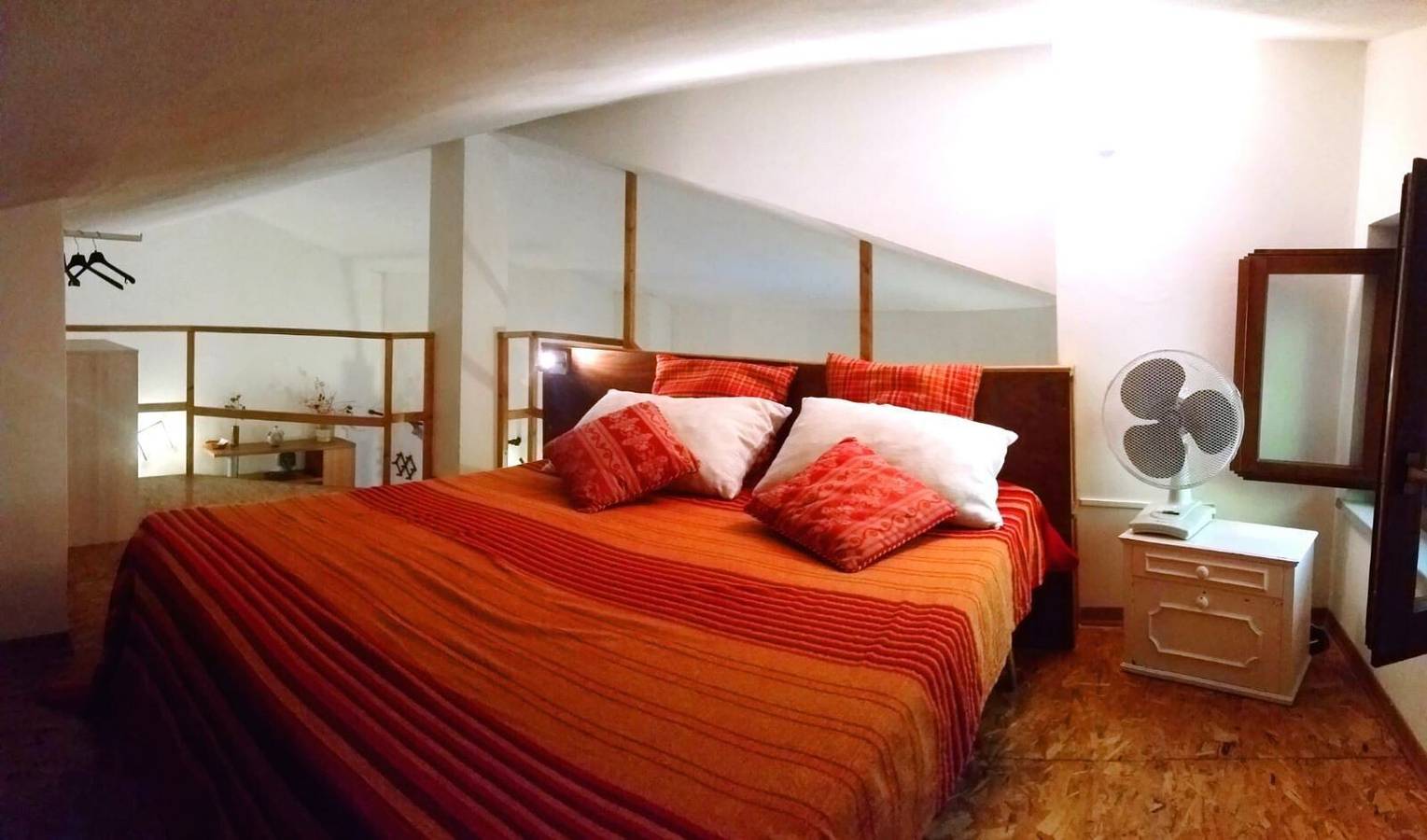 Casa vacanze 'Giorgina- Is Arenas' con terrazza privata e Wi-Fi in Is Arenas, Narbolia
