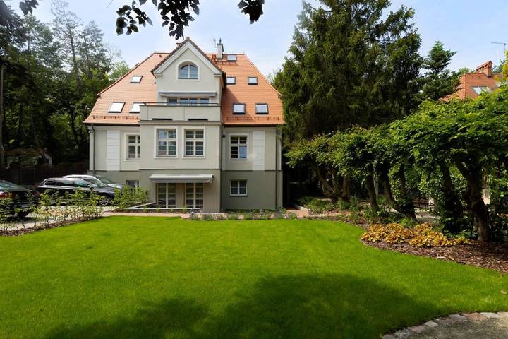 Vacation rental for 5 people, with Hot tub and Terrace as well as Yard and View in Sopot