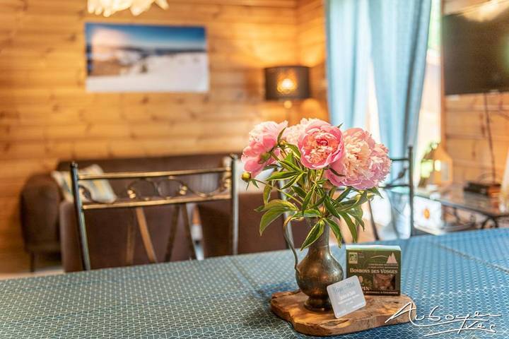 Gîte pour 6 personnes, avec jardin ainsi que jacuzzi et sauna, adapté aux familles à Le Ménil - 2