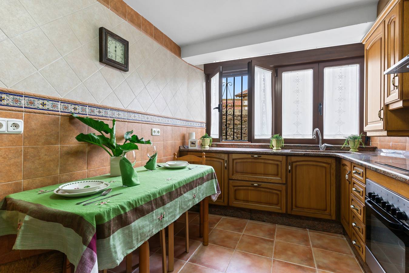 Country House 'La Casuca, Entre Mar Y Montaña' with Mountain View and Private Terrace in Udías, Cantabrian Coast