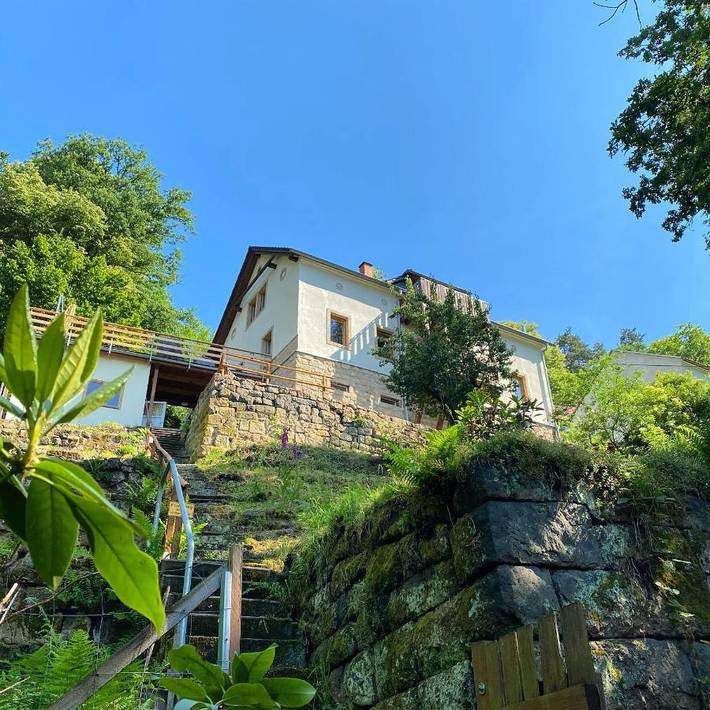 Ferienwohnung für 7 Personen, mit Balkon und Terrasse sowie Garten und Ausblick