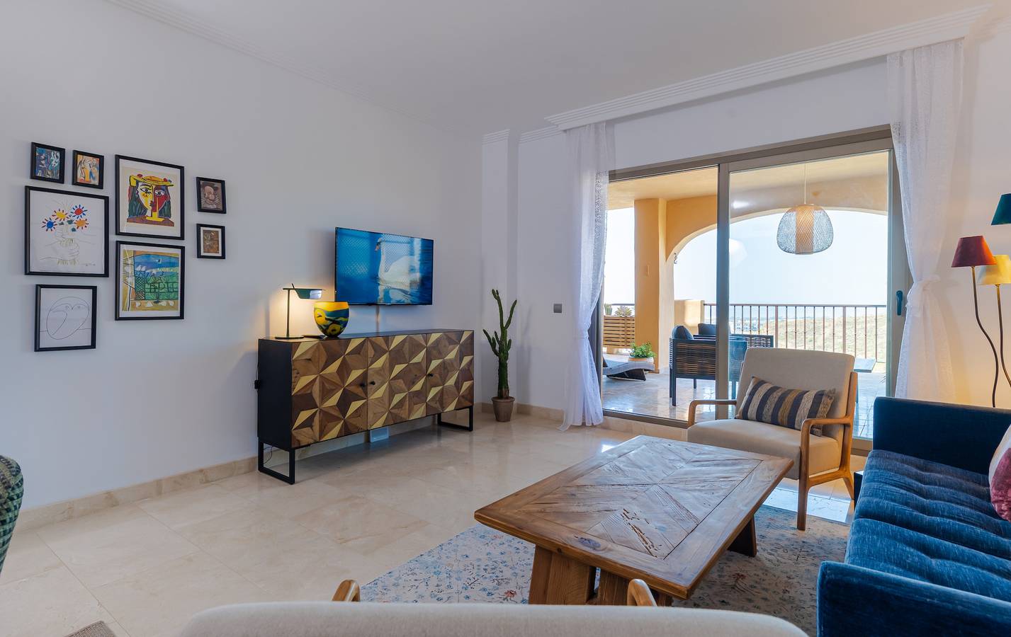 Appartement entier, 3-Bedroom Apartment with Sea & Mountain Views in Paraiso Park, Benahavís