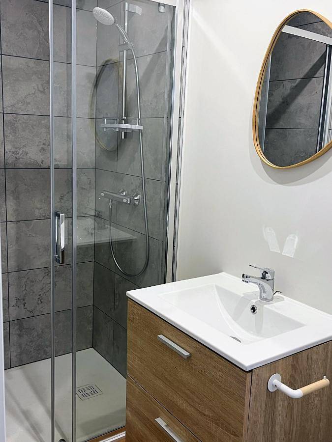Appartement entier, Apartment with Terrace in Betton, Région de Rennes