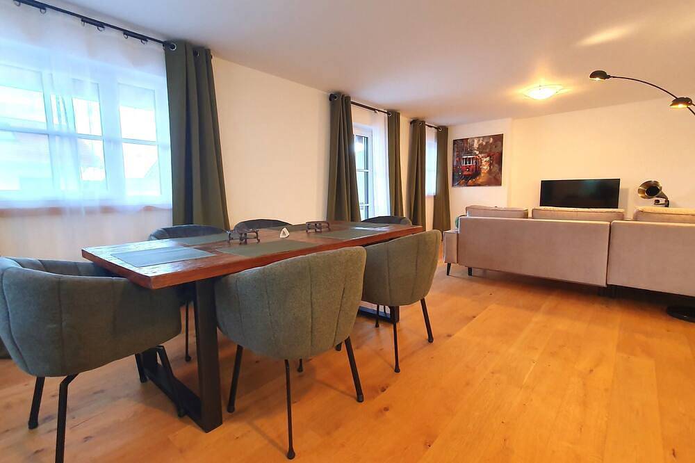 Ganze Wohnung, Gutshof Alpenblick am Simssee - Kitzbühel Suite in Stephanskirchen, Landkreis Rosenheim