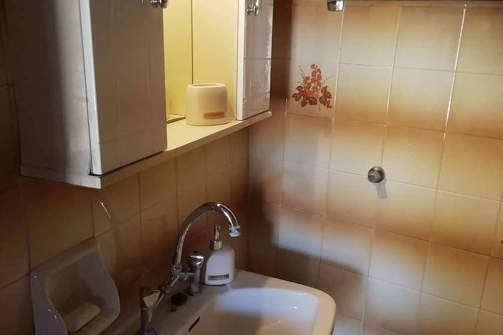 Traditional House with Loft (Michalis' House in Kouramades) in Korfu