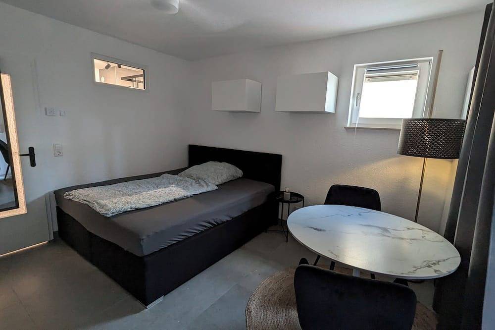 Entire apartment, Waldstadt Charme Hideaway in Karlsruhe, Rhine Plain