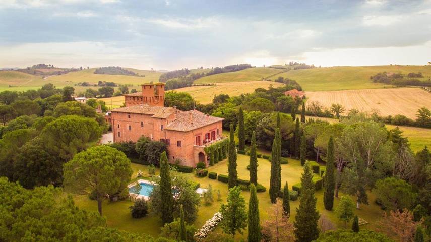 Agriturismo per 2 persone, con Terrazza e Giardino nonché Piscina e Panorama a Monteroni d'Arbia