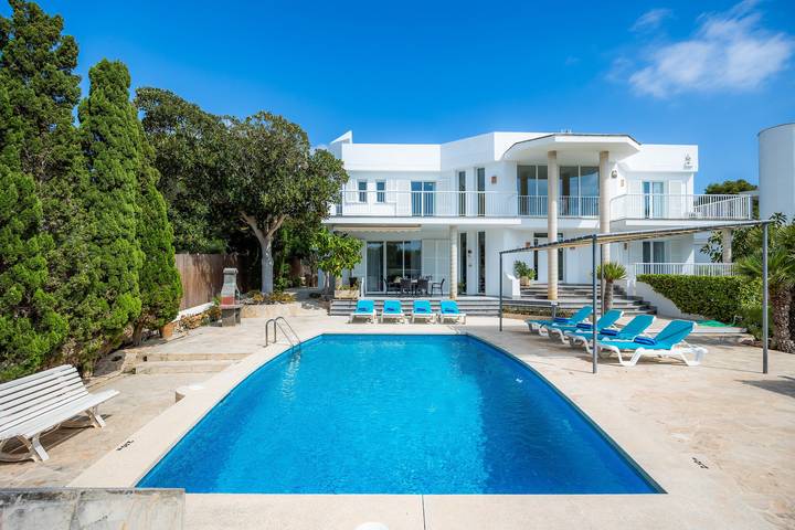 Villa for 8 people, with garden - 1