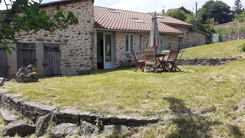 Location de vacances pour 4 personnes, avec jardin à Bujaleuf - 3
