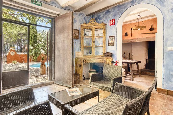 Casa rural para 8 personas, con Jardín en Elda - 3