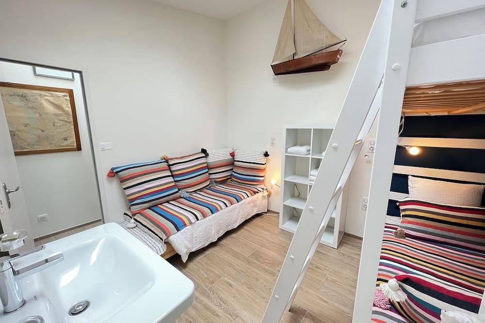 Escale Aixoise, maison de vacances, vue mer, 5 personnes in Île-d'Aix, Région de Rochefort