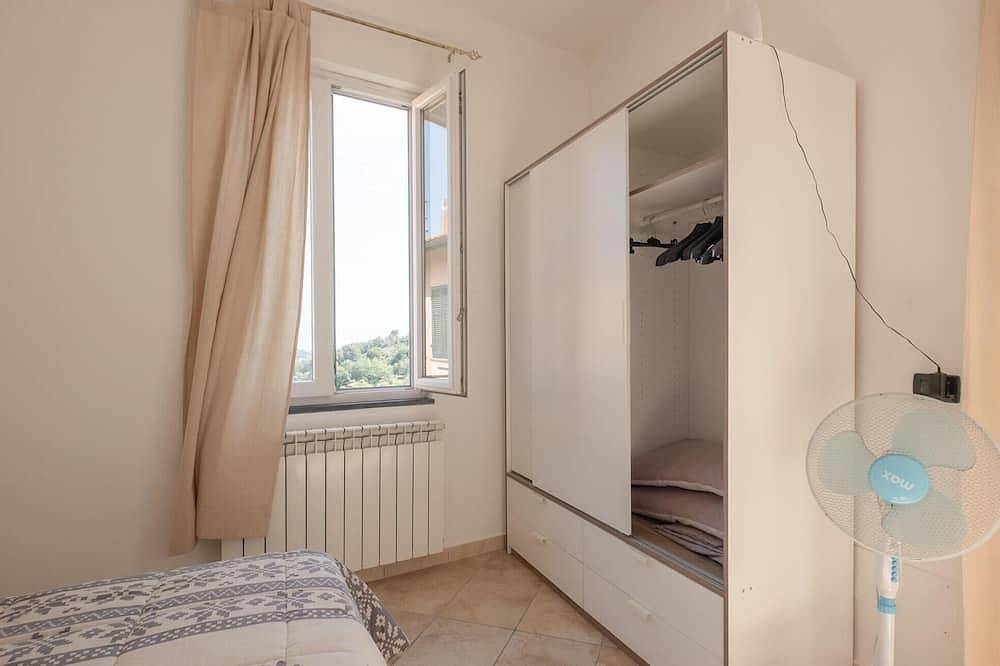 Belle maison de 2 chambres à Borgo. in Borgo d'Oneglia, Imperia