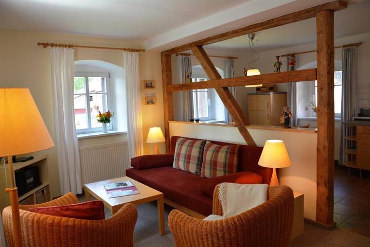 Ferienwohnung für 2 Personen, mit Terrasse und Garten sowie Ausblick in Seiffen