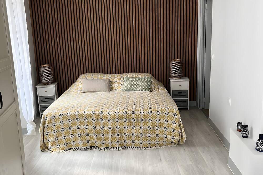 Entire apartment, Apartment 'T2 Alicia' with Wi-Fi in Salies-de-Béarn, Béarn