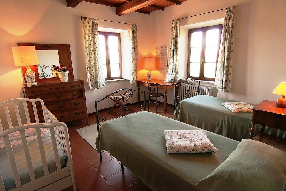 Ganze Wohnung, Wohnungen mit Pool in der Nähe von Assisi. Wifi, Bio-Garten und kostenlosen Wein. in Torgiano, Perugia Provinz