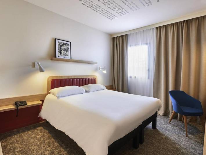 Hôtel pour 4 personnes, avec piscine et jardin, animaux acceptés à Mouilleron-le-Captif - 4