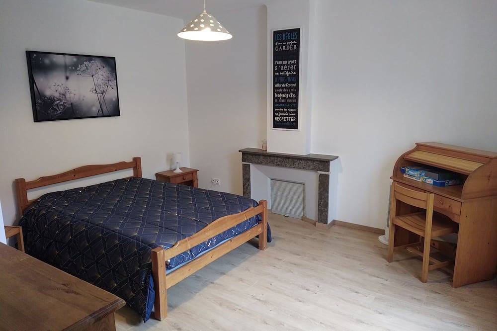 Comfortable, fully renovated village house in the Ardèche gorges in Saint-Just-d'Ardèche, Privas