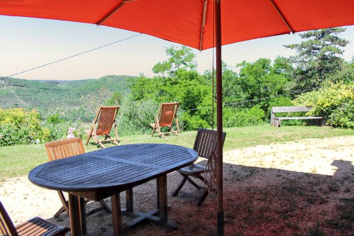 Location de vacances pour 4 personnes, avec jardin et piscine à Saint-Cybranet - 4