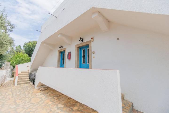 Location de vacances pour 2 personnes, avec piscine ainsi que jardin et vue, animaux acceptés dans Panormos - 2