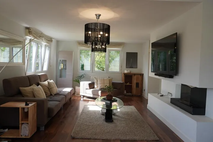 Apartamento de vacaciones para 8 personas, con jardín además de piscina y vistas - 1