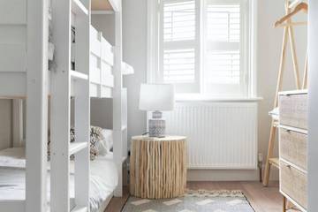 Log Cabin for 18 People in Bournemouth, South West England, Photo 4