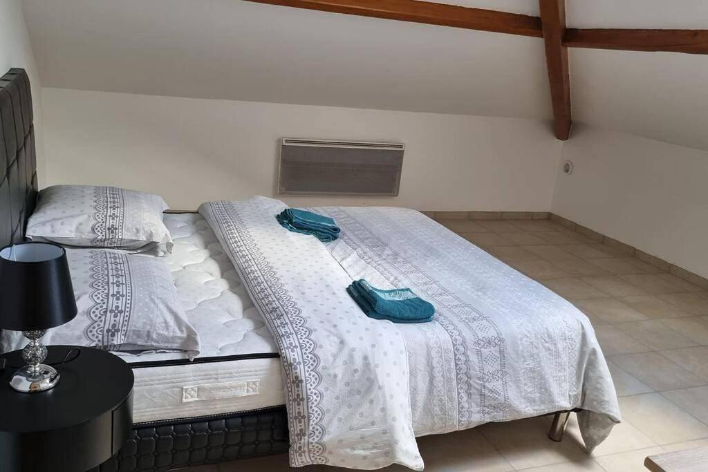 Appartement entier, Two-Bedroom Apartment in Villiers-le-Bel, Val-d'Oise