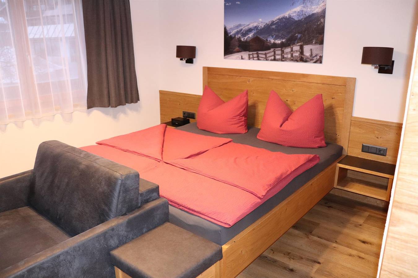 Ganze Ferienwohnung, App. 2-3 Pers.: 1 Schlafraum, Dusche, Wc in Lechtaler Alpen, Flirsch