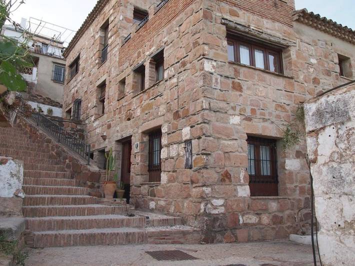 Casa rural para 4 personas, con terraza y vistas, Se admiten mascotas en Baños de la Encina - 2