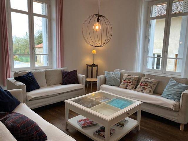 Six-Bedroom House in Usson-du-Poitou, Vienne (France)