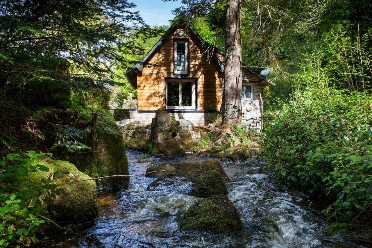 Moulin De Villesaint in Faux-la-Montagne, Parc Naturel Régional de Millevaches en Limousin