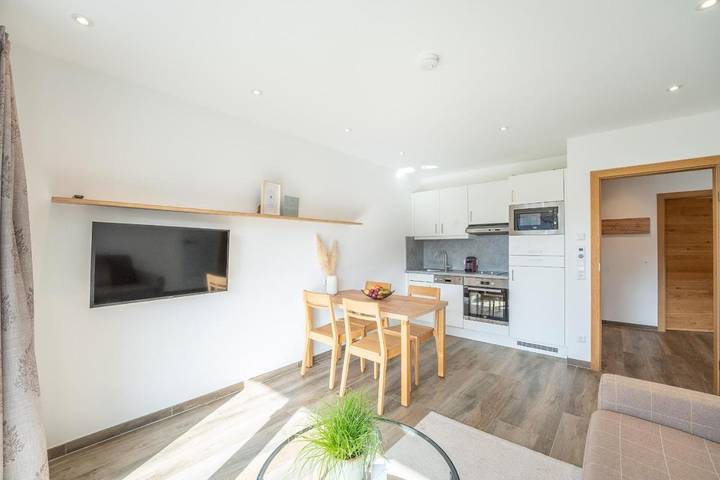 Ferienwohnung für 6 Personen, mit Balkon und Terrasse sowie Garten und Ausblick in Weißpriach