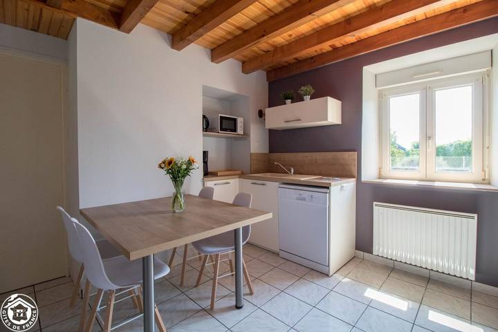 Gîte pour 4 personnes, avec jardin, animaux acceptés à Saint-Sauves-d'Auvergne - 4