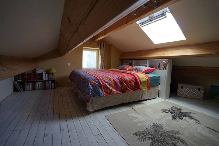 Location de vacances pour 4 personnes, avec jardin et vue, adapté aux familles à Prémian - 3