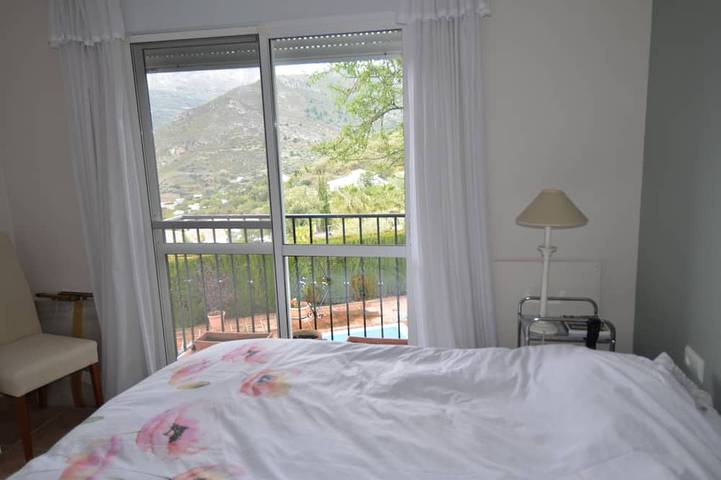 Casa Alegria, Villa mit Blick auf Berge und See, in ruhiger Lage in Alc in Alcaucín, Málaga Provinz